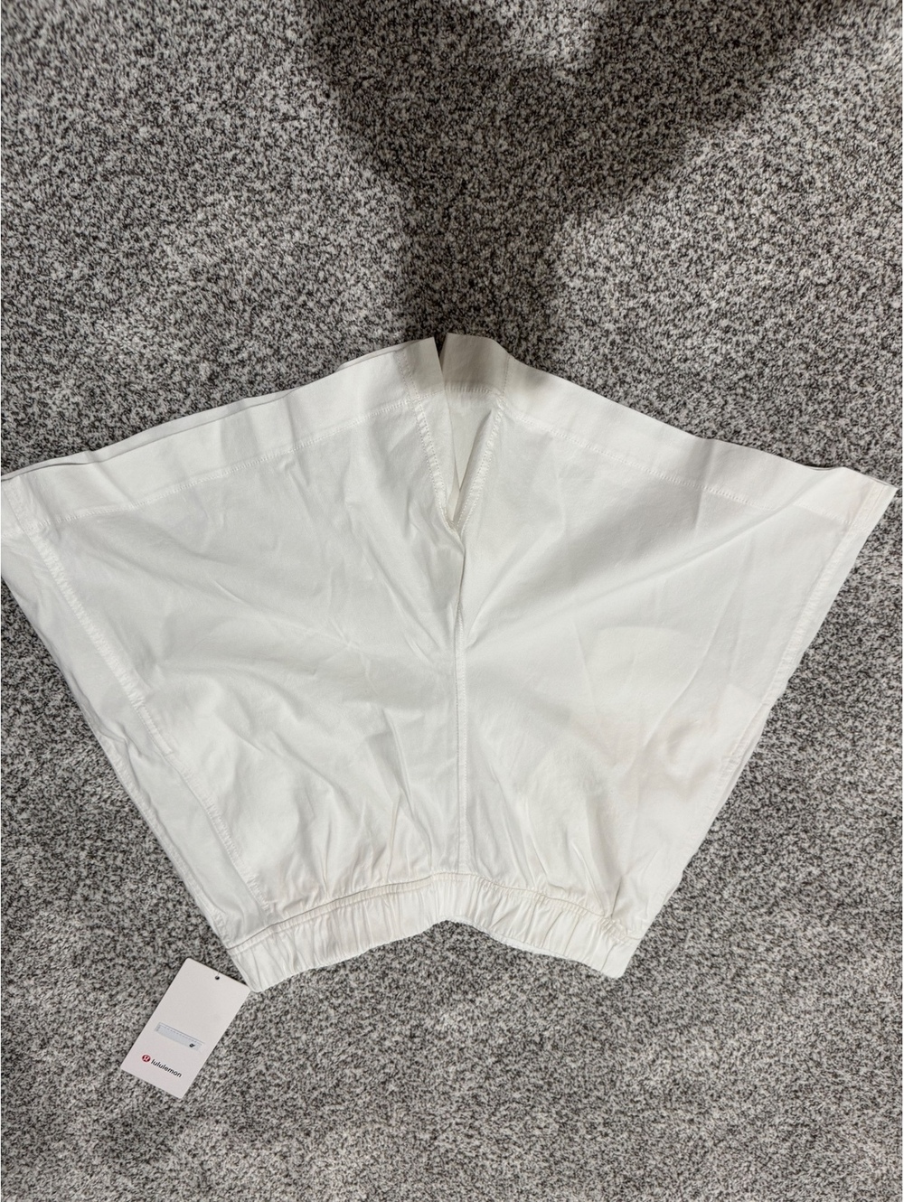 Lululemon LuluLinen High-Rise Relaxed-Fit Shorts 7” White Women’s M